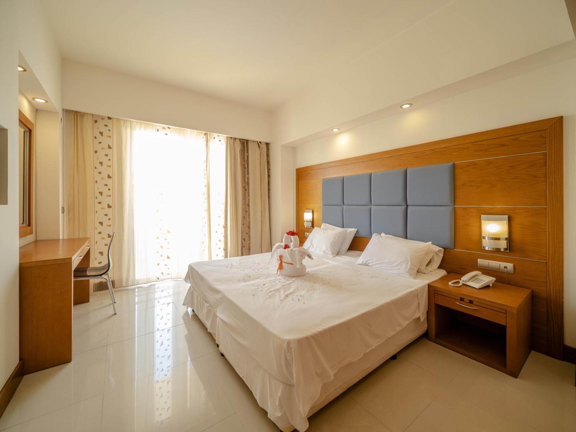 Sunshine Rhodes Отель 4*